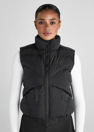Black-Gilet-88592.webp